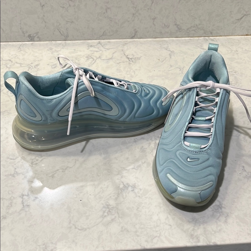 Nike Air Max 720 Light Blue Sneakers